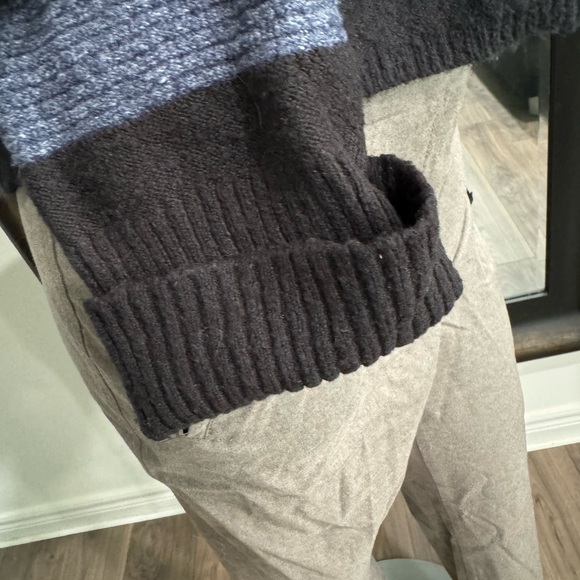 Stripped sweater - Picture 4 of 5